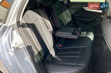 Седан Audi A4 2017 в 