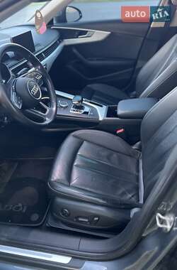 Седан Audi A4 2016 в 