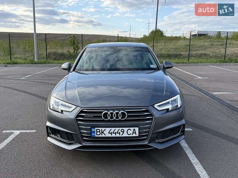 Седан Audi A4 2019 в Рівному