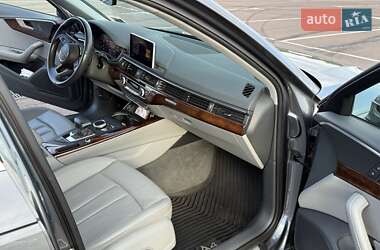 Седан Audi A4 2019 в 