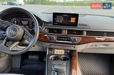 Седан Audi A4 2019 в 