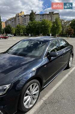 Седан Audi A4 2018 в 