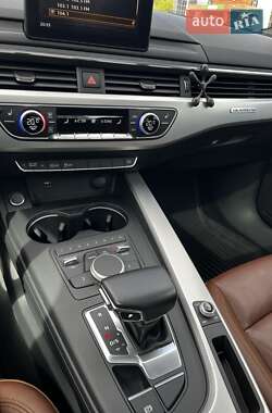 Седан Audi A4 2018 в 