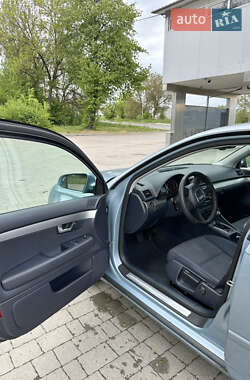 Седан Audi A4 2005 в 