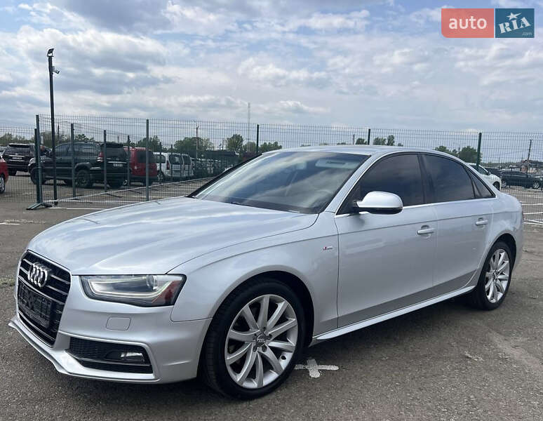 Седан Audi A4 2013 в 