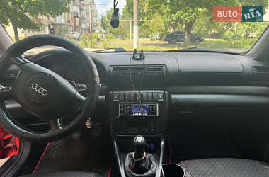 Седан Audi A4 1995 в 