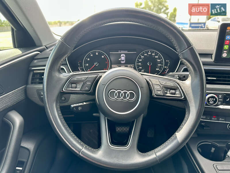 Седан Audi A4 2017 в Киеве