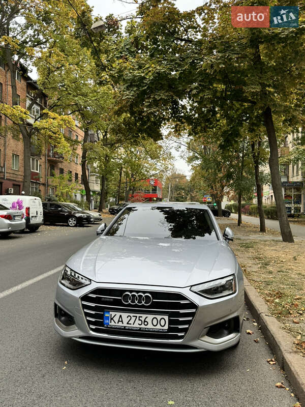 Седан Audi A4 2021 в Харькове