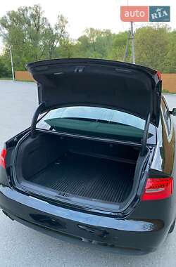 Седан Audi A4 2013 в 