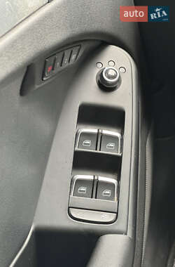 Седан Audi A4 2012 в 