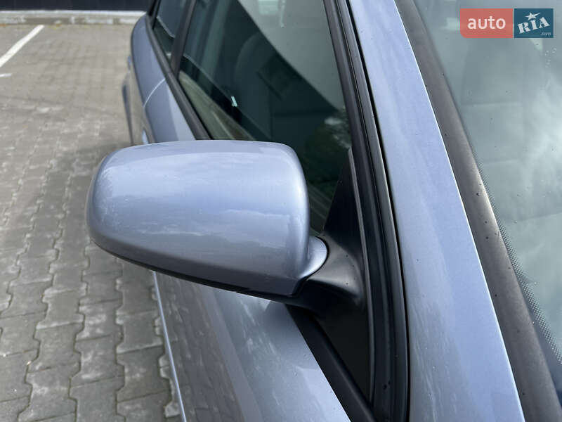Седан Audi A4 2004 в Хмельницькому