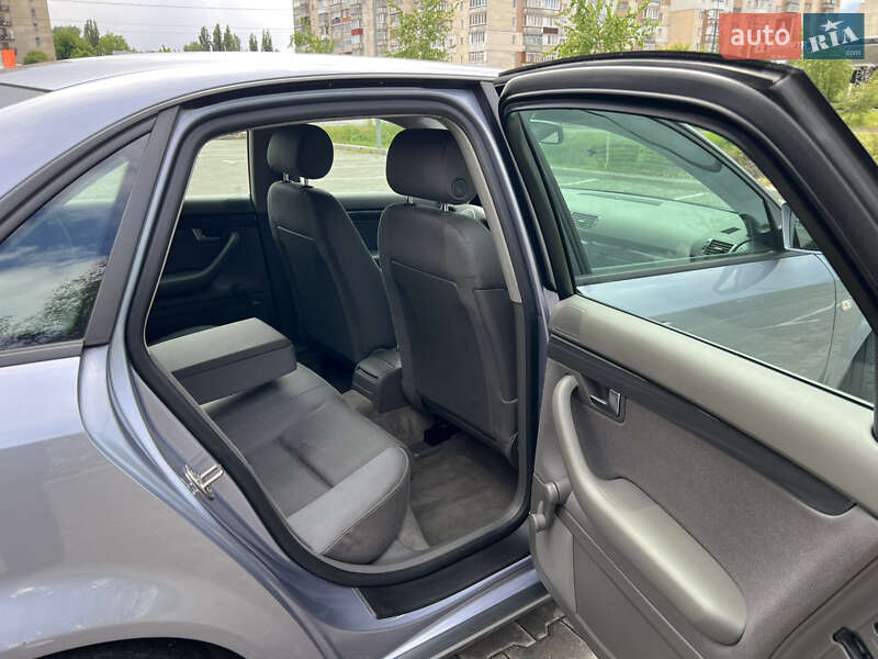 Седан Audi A4 2004 в Хмельницькому