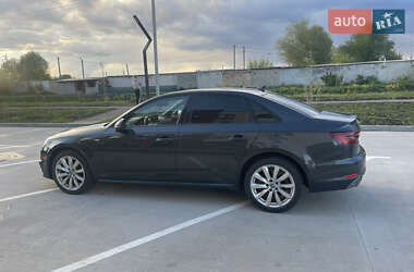 Седан Audi A4 2018 в 