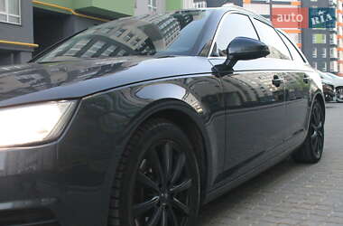 Универсал Audi A4 2017 в 