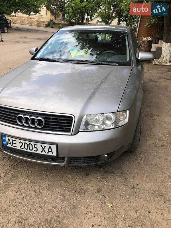 Седан Audi A4 2002 в 