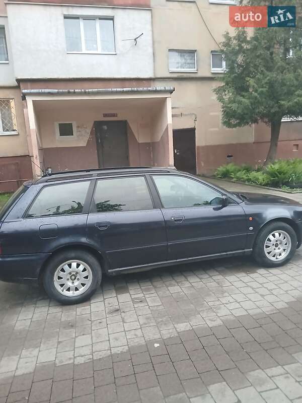 Универсал Audi A4 1996 в Львове