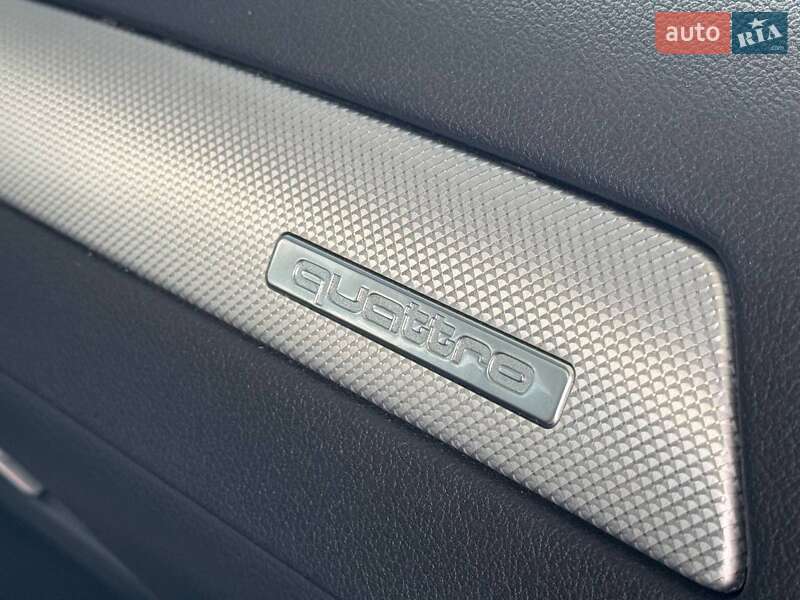Седан Audi A4 2012 в Одесі