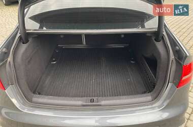 Седан Audi A4 2013 в 