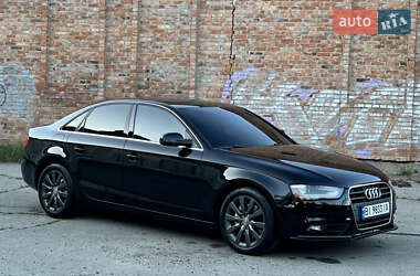 Седан Audi A4 2013 в 