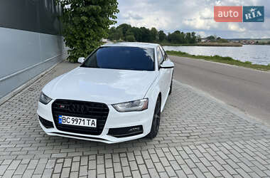 Седан Audi A4 2014 в 