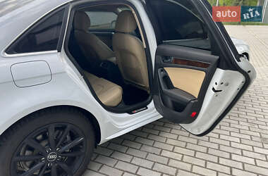 Седан Audi A4 2014 в 