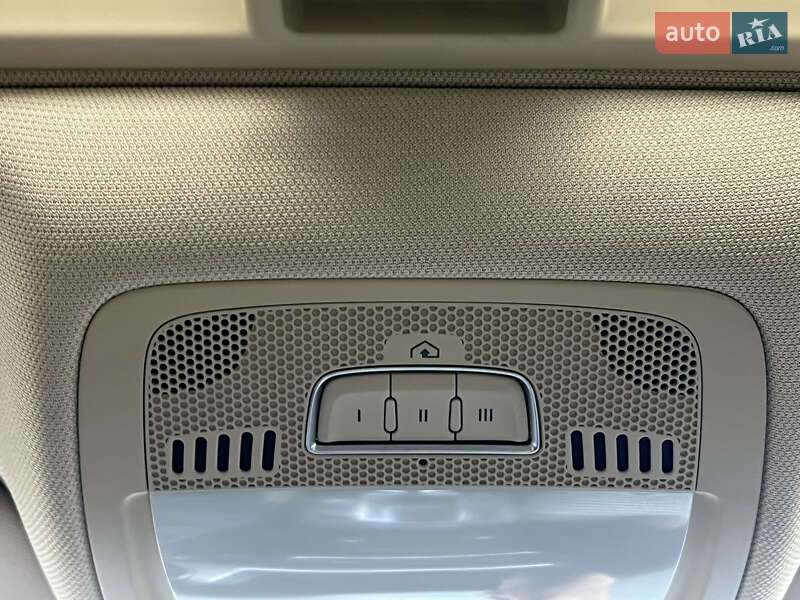 Седан Audi A4 2014 в Львові