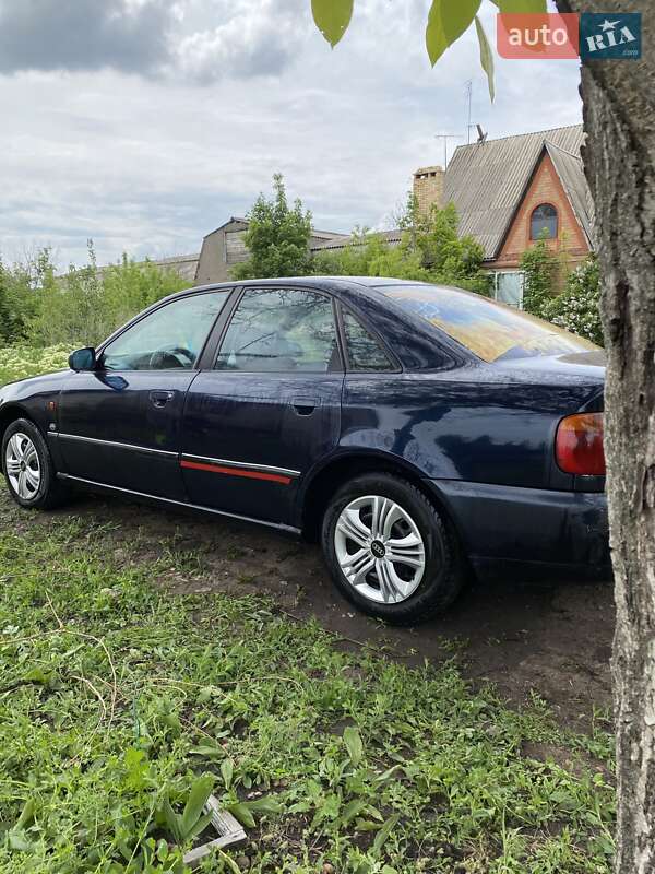 Седан Audi A4 2000 в Дружковке