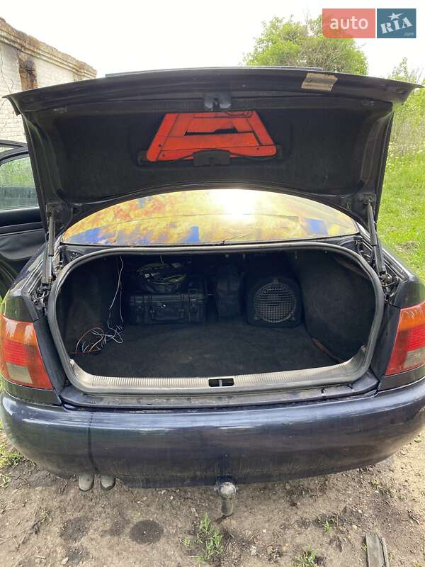 Седан Audi A4 2000 в Дружковке