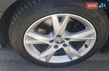 Универсал Audi A4 2017 в 