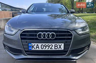 Седан Audi A4 2014 в 