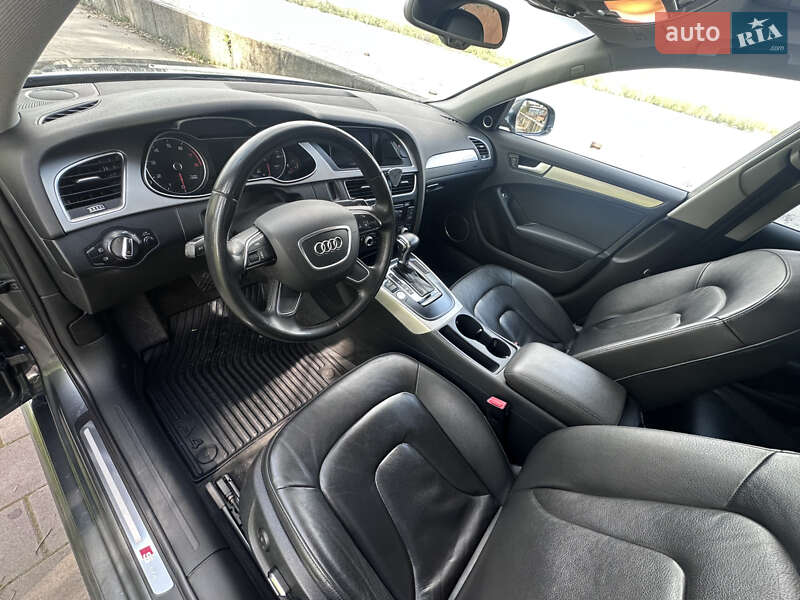Седан Audi A4 2014 в Киеве