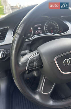 Седан Audi A4 2014 в 
