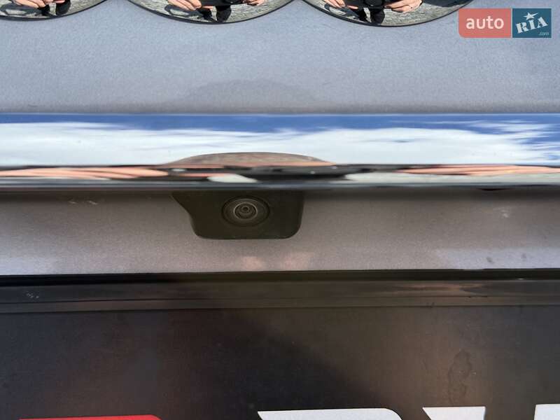 Седан Audi A4 2020 в Львове