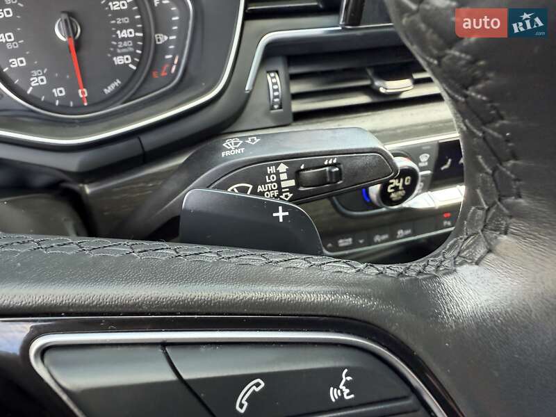 Седан Audi A4 2020 в Львове