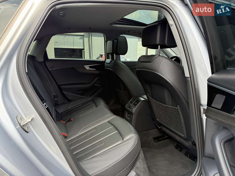 Седан Audi A4 2020 в Львове
