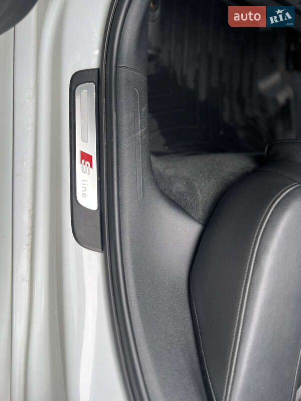 Седан Audi A4 2013 в Голованевске