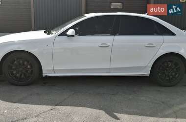 Седан Audi A4 2013 в 