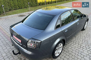 Седан Audi A4 2001 в 