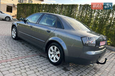 Седан Audi A4 2001 в 