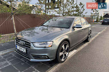 Седан Audi A4 2013 в Киеве