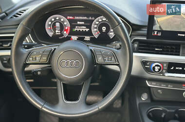 Седан Audi A4 2020 в 