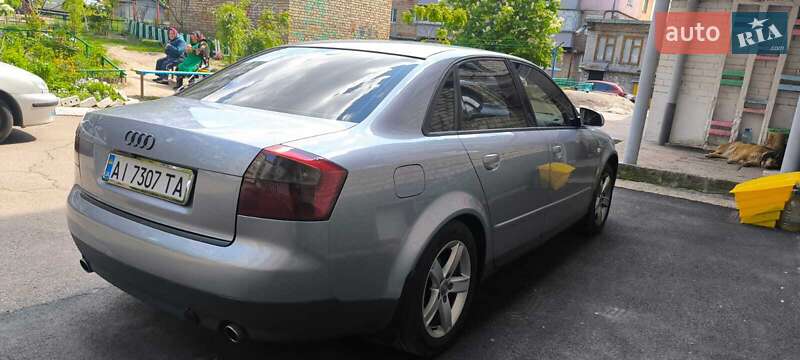 Седан Audi A4 2004 в Василькове
