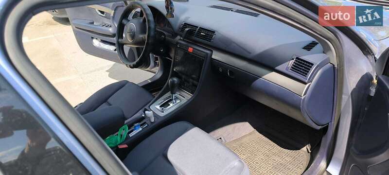 Седан Audi A4 2004 в Василькове