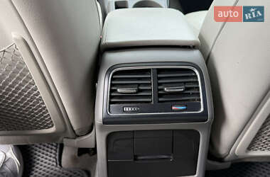 Седан Audi A4 2010 в 