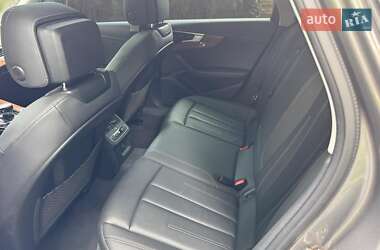 Седан Audi A4 2021 в 