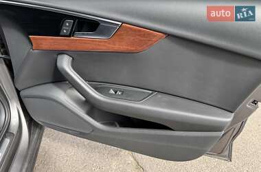 Седан Audi A4 2021 в 