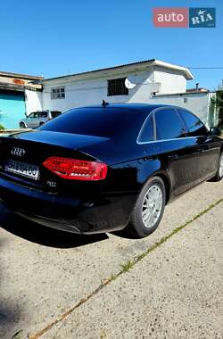 Седан Audi A4 2009 в 