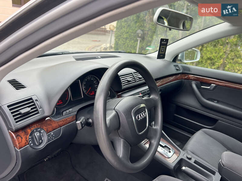 Седан Audi A4 2005 в Дунаевцах