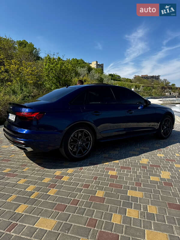 Седан Audi A4 2020 в Одессе