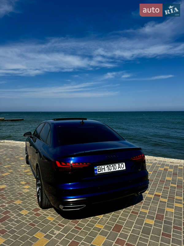 Седан Audi A4 2020 в Одессе